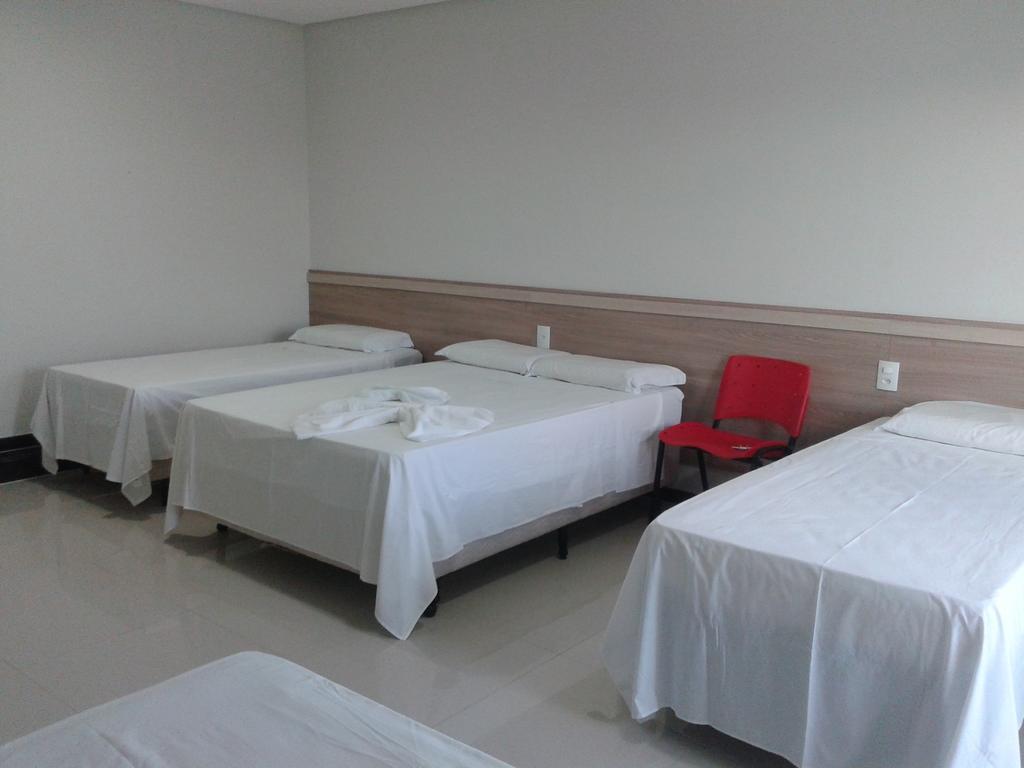 Hotel Colorado Eunapolis Oda fotoğraf